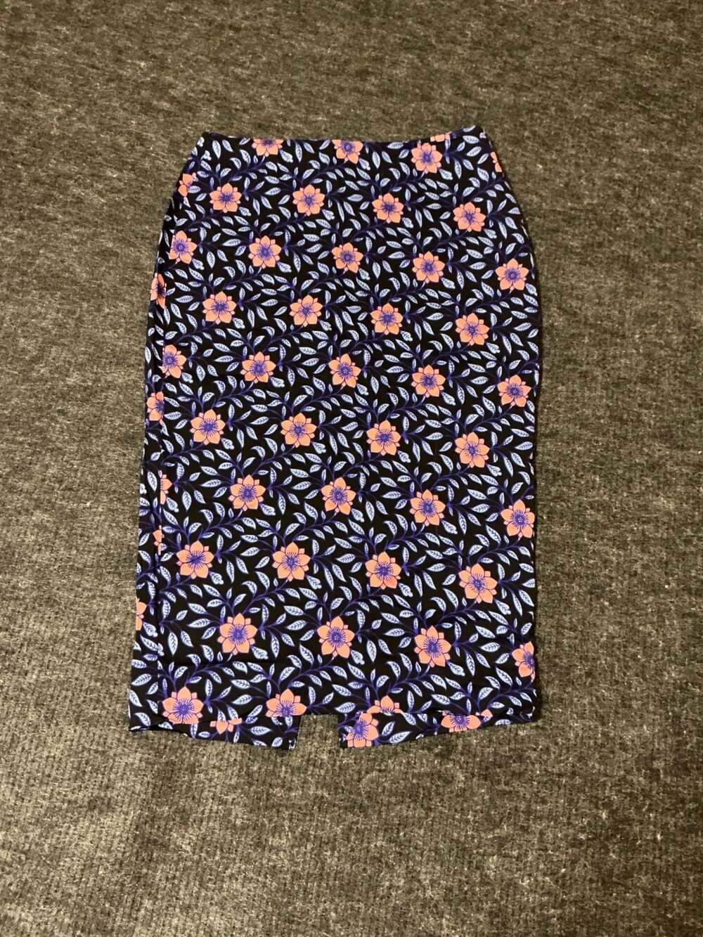 Diane von Furstenberg Black Floral Print Midi Pencil Skirt Size 10